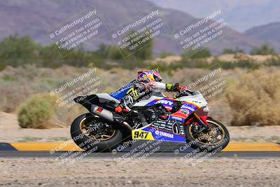 media/Oct-08-2023-CVMA (Sun) [[dbfe88ae3c]]/Race 5 Amateur Supersport Open/